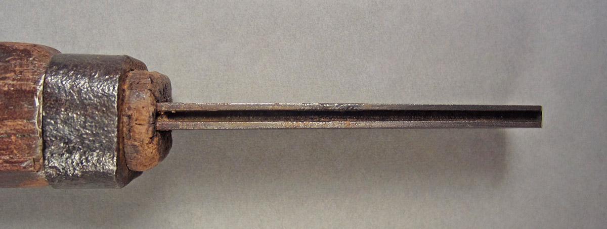 1963.0156.063, Lathe tool, blade side 2