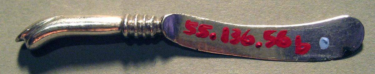 1955.0136.056 B Silver Knife side 2