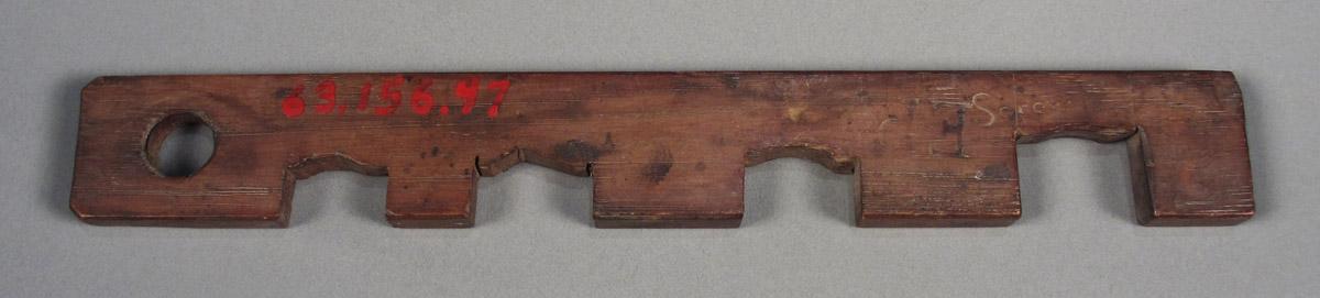 1963.0156.097 Gauge, side 1