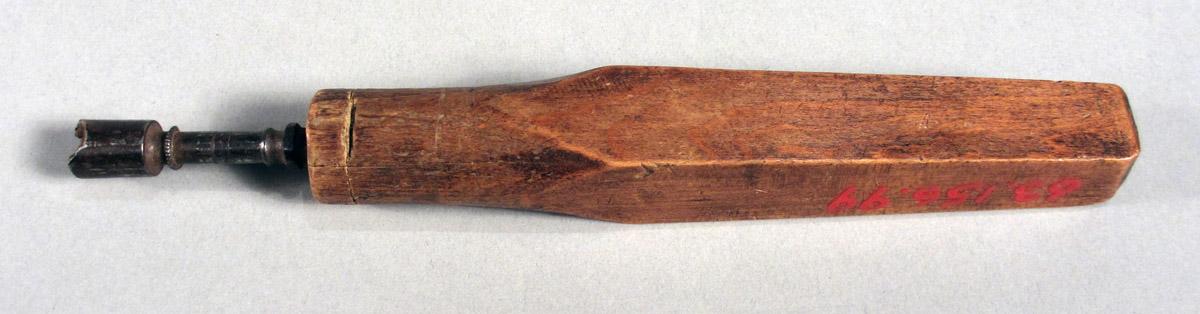 1957.0026.589 Wrench, View 2