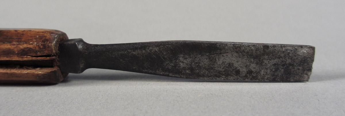 1963.0156.103 Chisel, blade