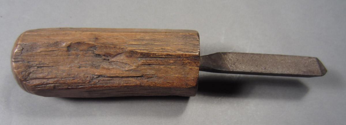 1963.0156.128 Turning tool, View 1
