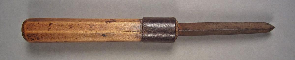 1963.0156.143, Lathe tool, side 2
