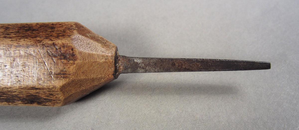 1963.0156.145, Turning tool, blade side 1
