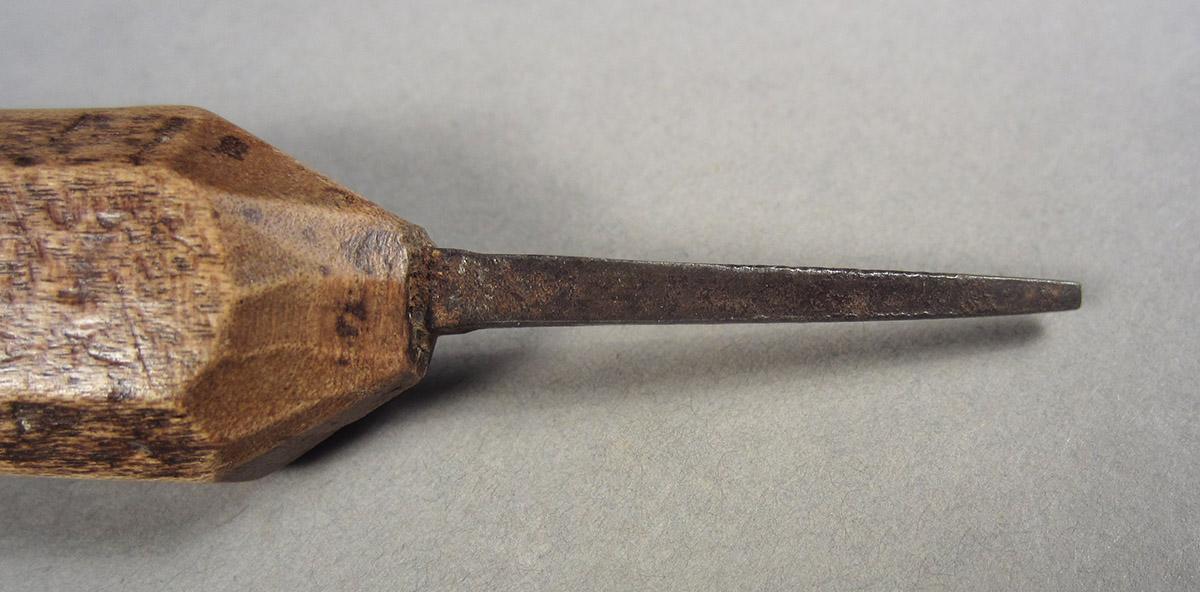 1963.0156.145, Turning tool, blade side 2