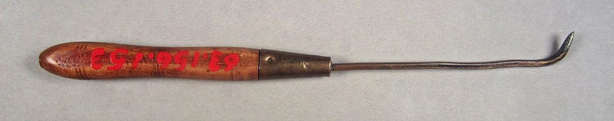1963.0156.153, Lathe tool, side 1