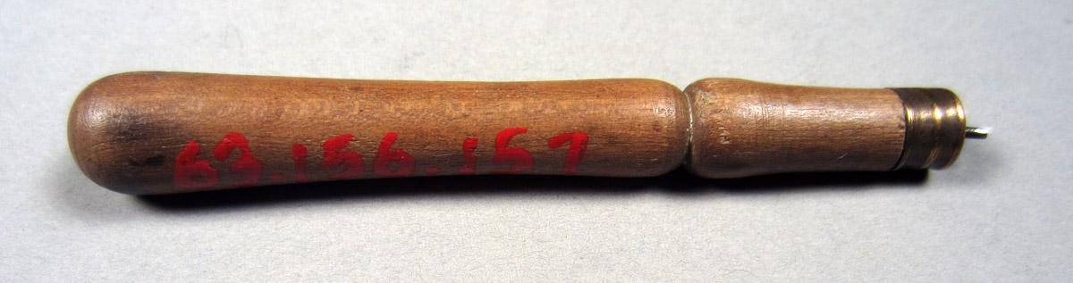 1963.0156.157 Oiling rod, View 1