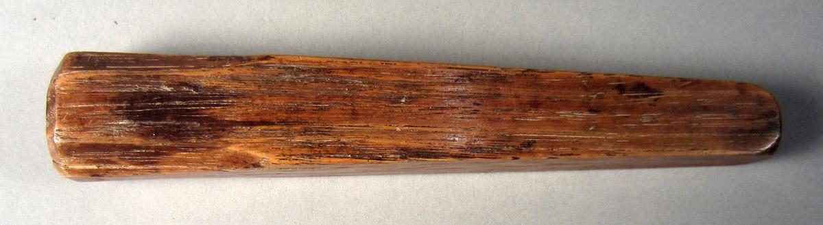 1963.0156.158 Tool handle, View 2