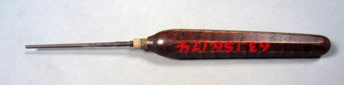 1963.0156.174 Turning tool, View 2