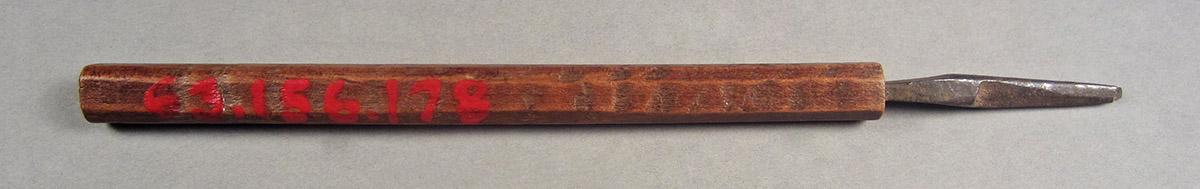1963.0156.178, Lathe tool, side 1