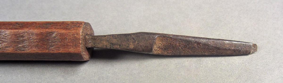 1963.0156.178, Lathe tool, blade side 1