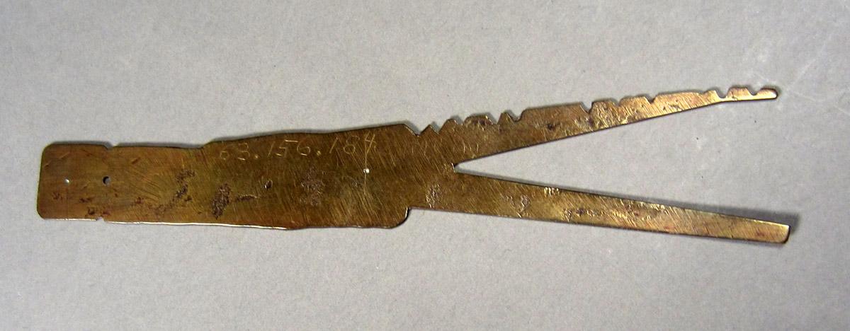 1963.0156.184 Calipers and gauge, View 1