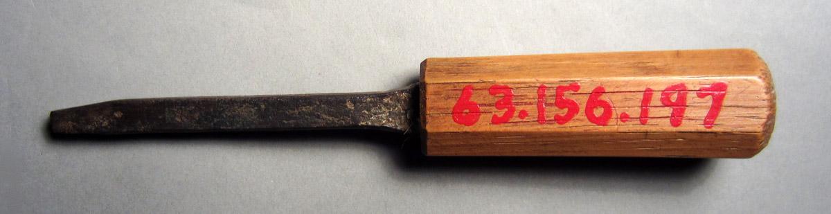 1963.0156.197 Turning tool, View 2