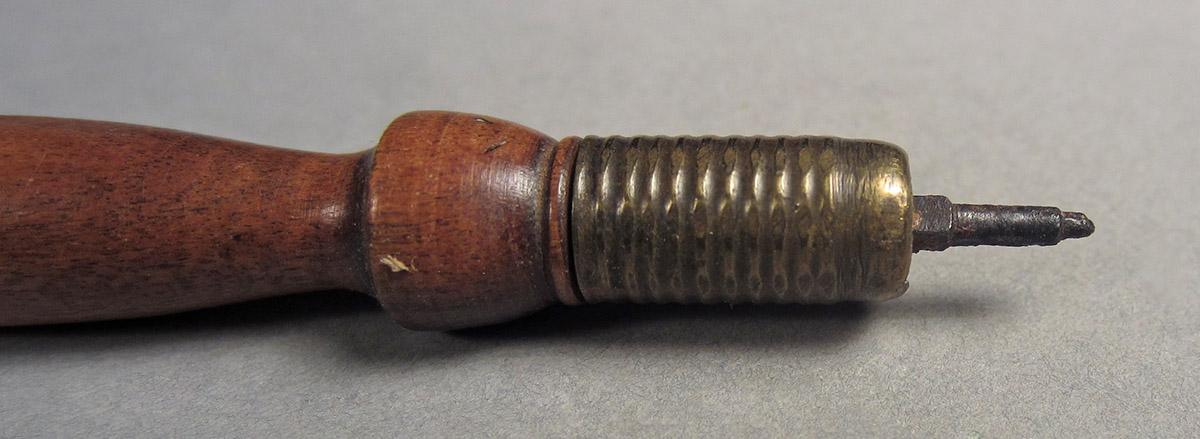 1963.0156.208, File, tip side 1