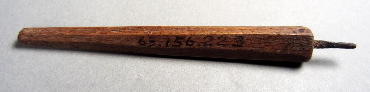 1963.0156.223 Turning tool, View 1
