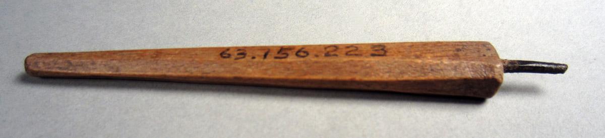 1963.0156.223 Turning tool, View 2