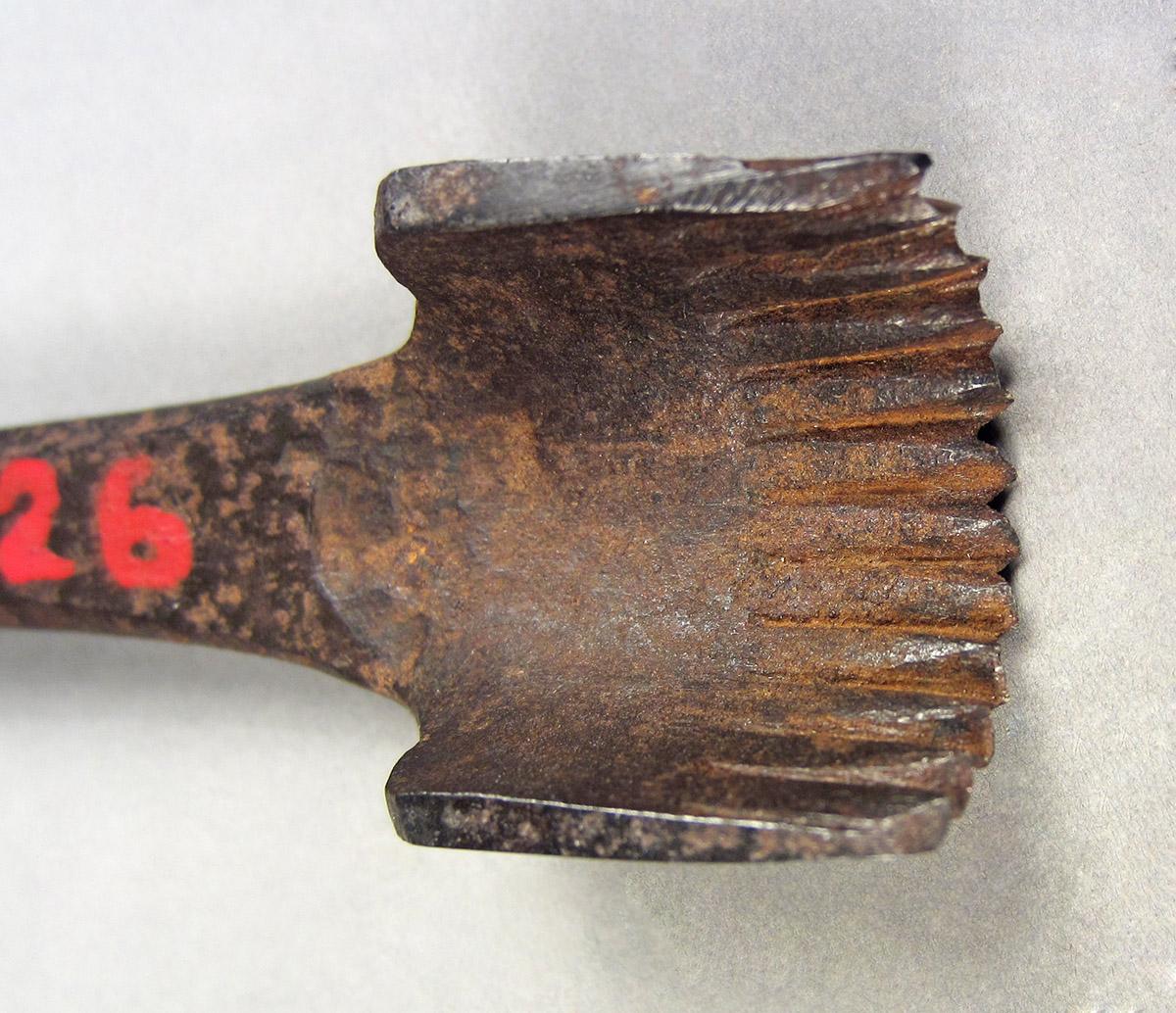 1963.0156.226, Punch, tip side 2