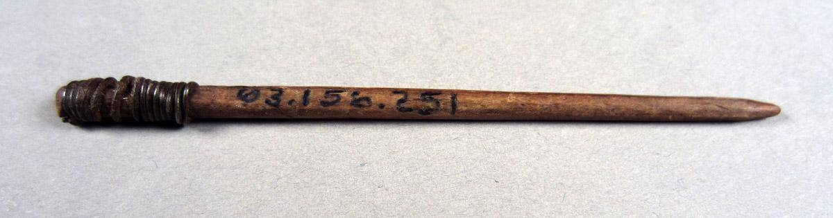 1963.0156.251 Tool handle, View 2