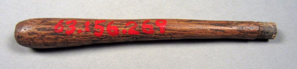 1963.0156.269 Tool handle, View 2