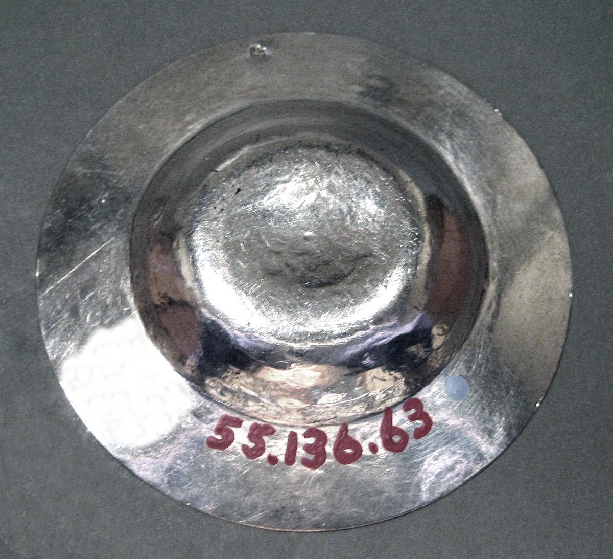 1955.0136.063 Silver Plate underside