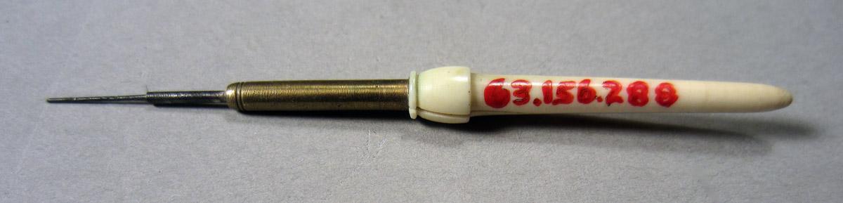 1963.0156.288 Pivot hole drill, View 1