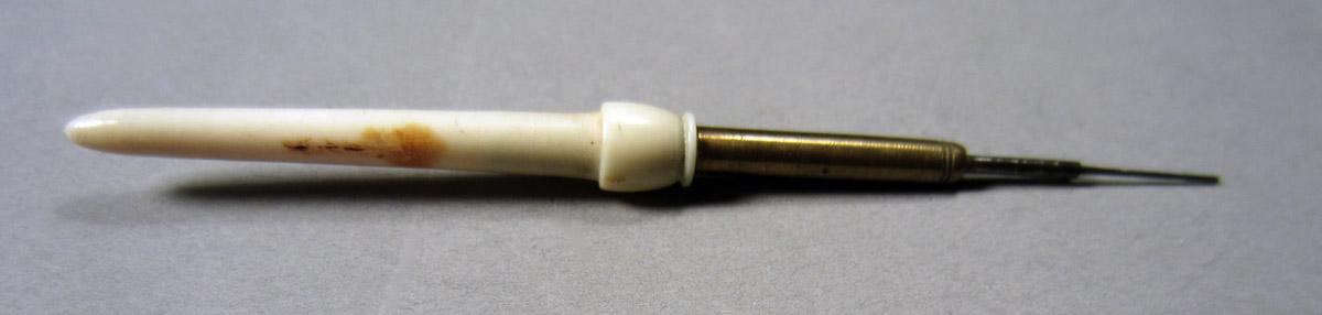 1963.0156.288 Pivot hole drill, View 2
