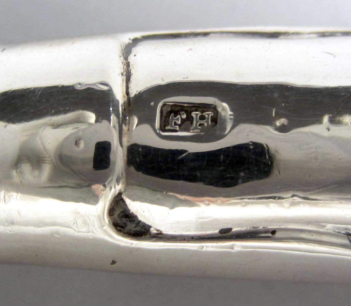 1963.0527.005 Silver Knife mark 1