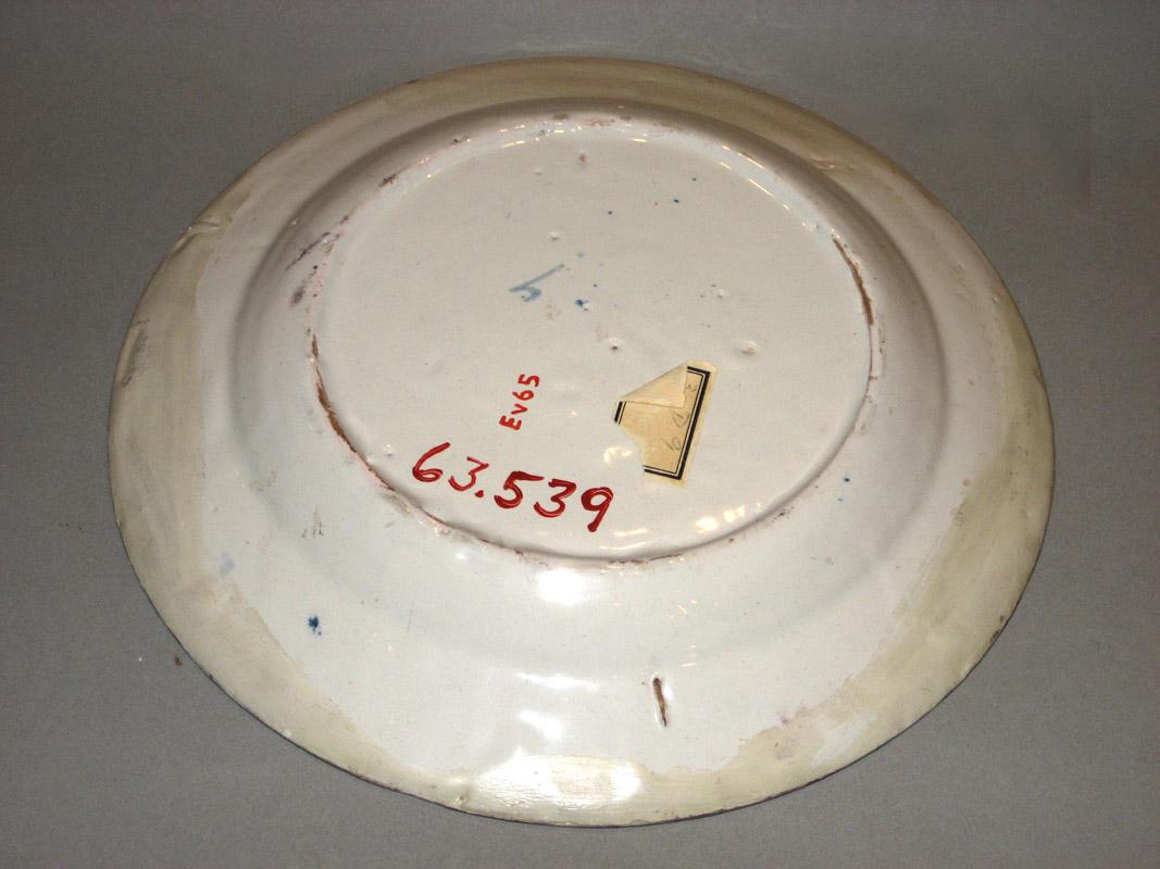 1963.0539 Plate underside