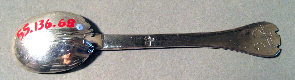 1955.0136.068 Silver Spoon underside