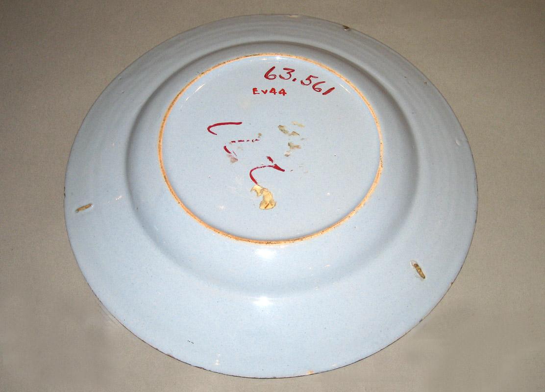 1963.0561 Plate underside