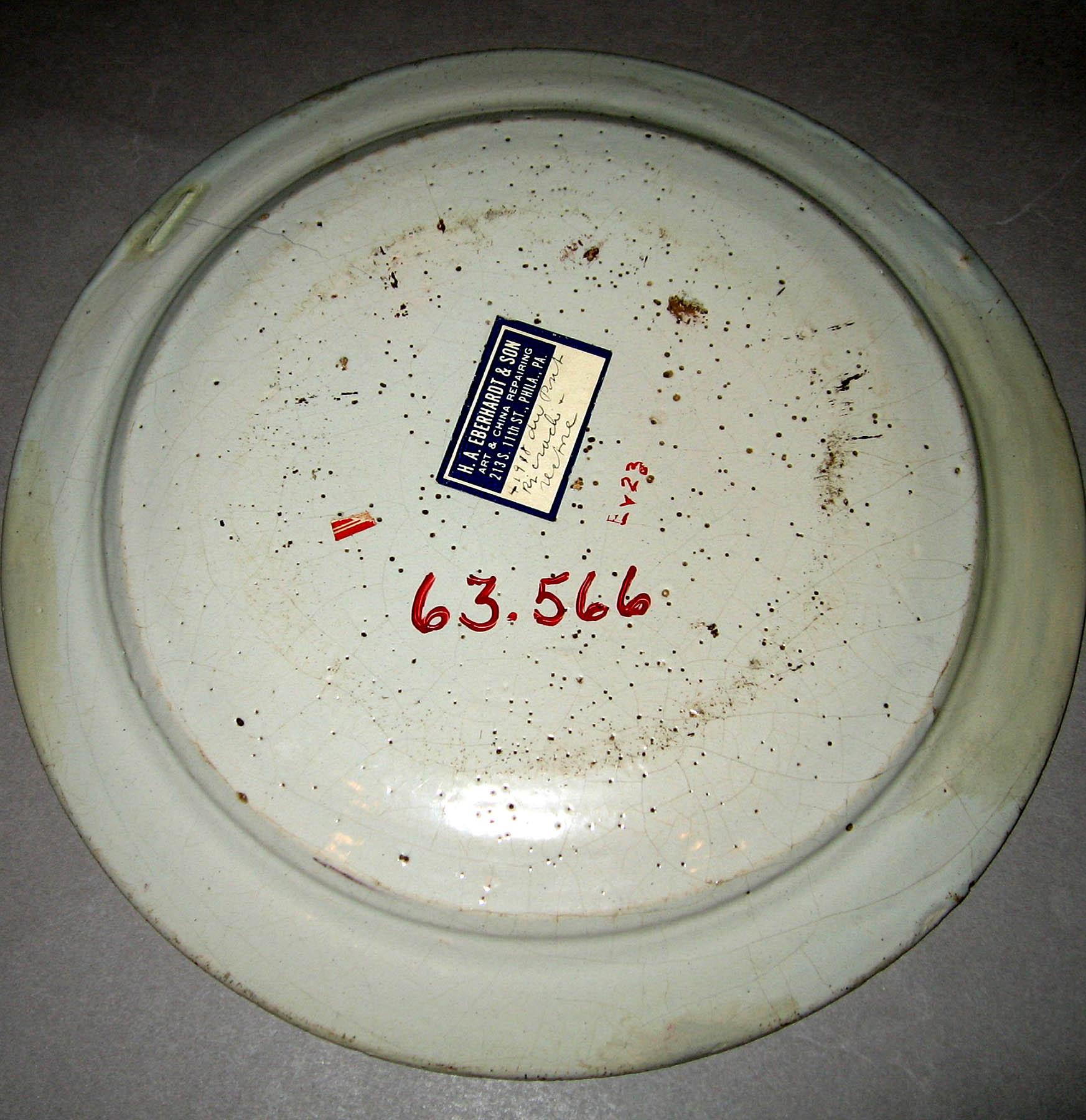 1963.0566 Earthenware plate (underside)
