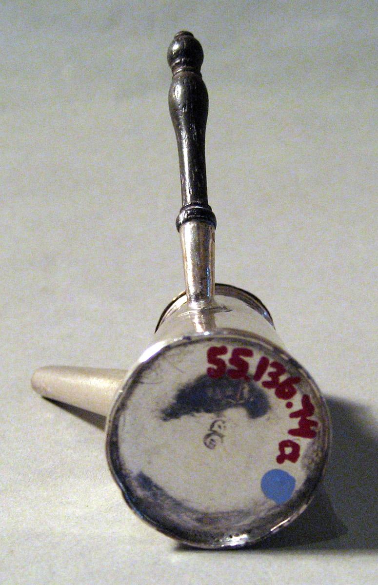 1955.0136.074 A, B Silver Chocolate Pot underside