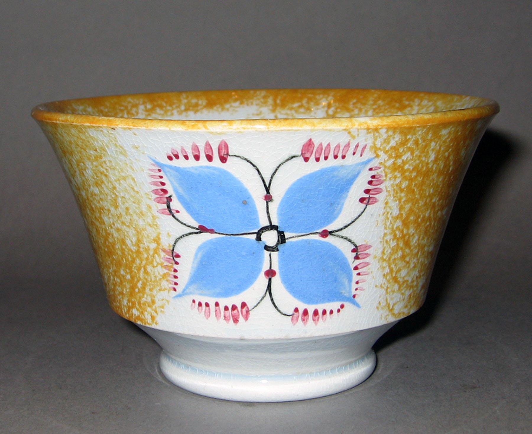 1963.0611 Spatterware teabowl