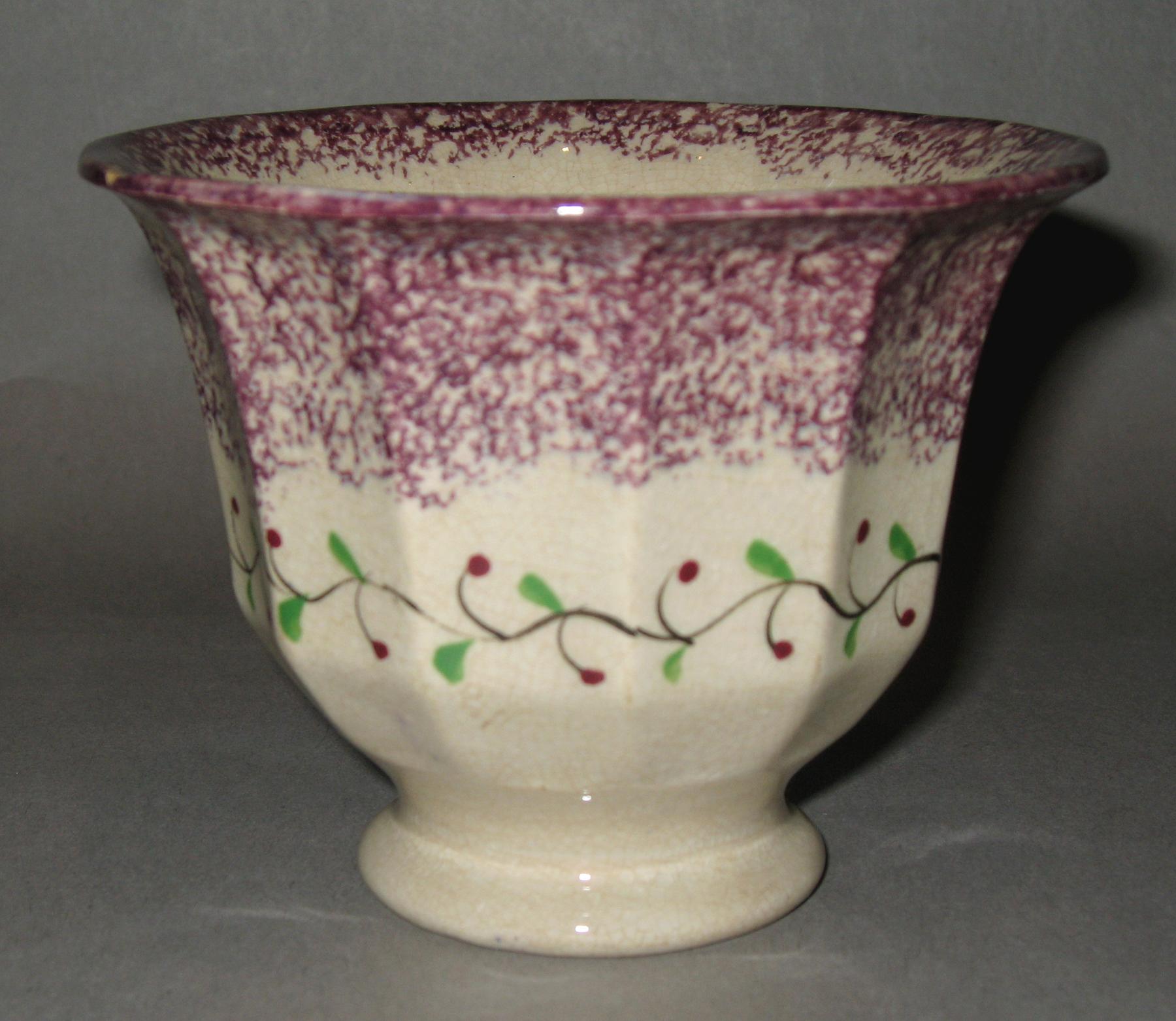 1965.0612.003 A Spatterware teabowl