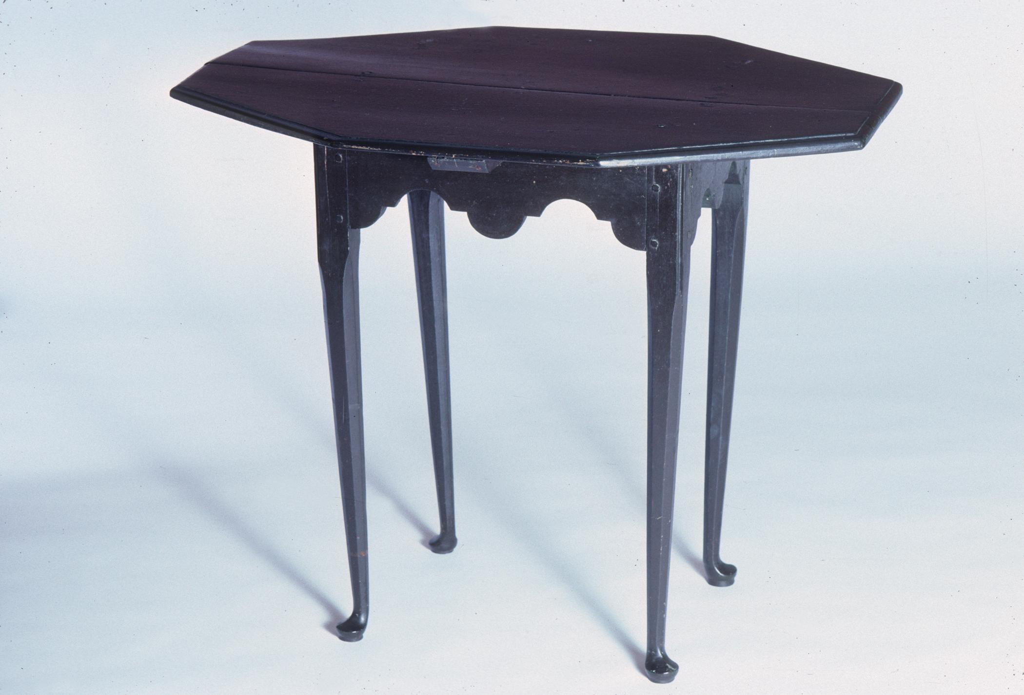 1963.0620 Table, view 2