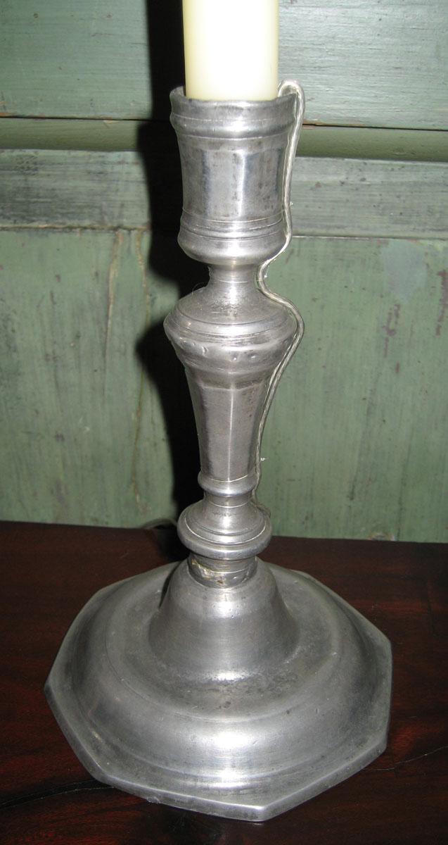 1963.0628.001 Candlestick