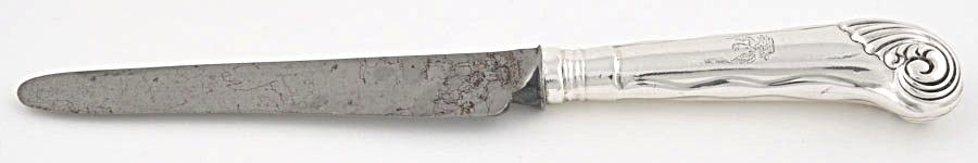 1963.0646.004 Knife, upper surface