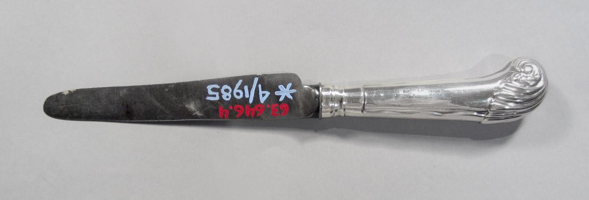 1963.0646.004 Knife, underside