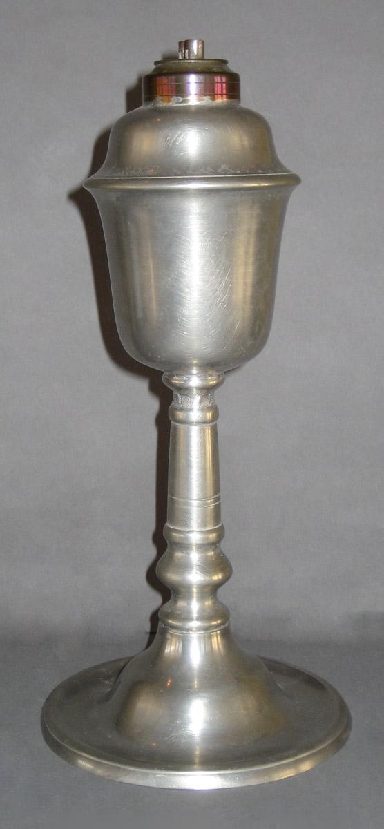 1963.0650 Lamp