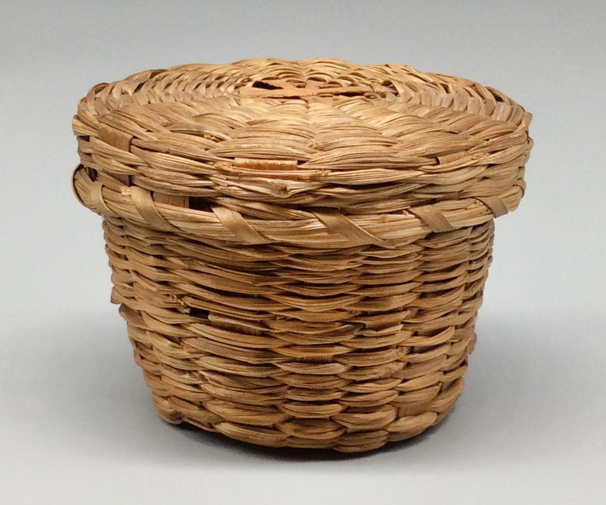 1955.0136.086 A B Basket, view 2
