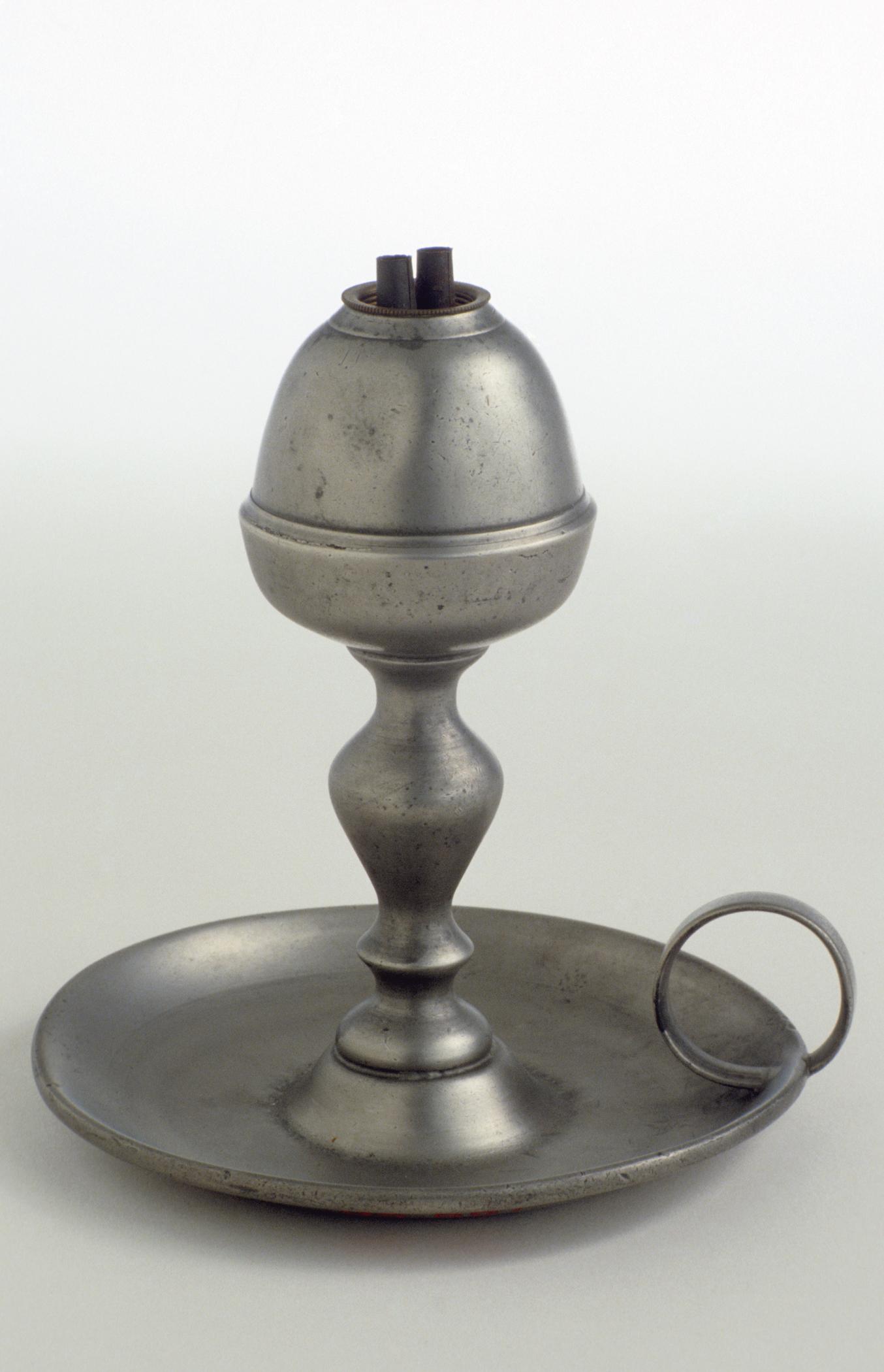 1963.0661 Britannia lamp