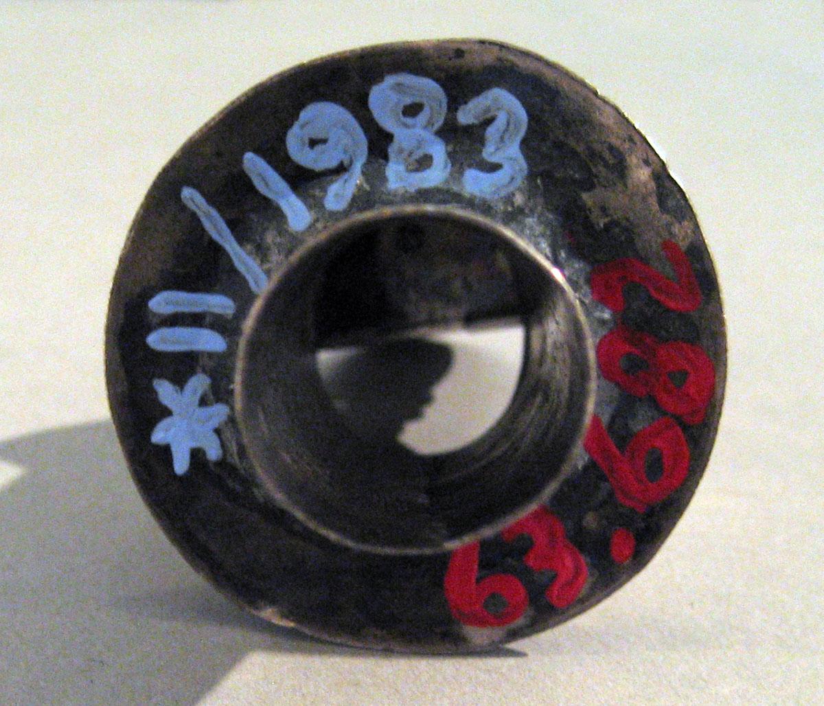 1963.0682 Silver Decanter stopper underside