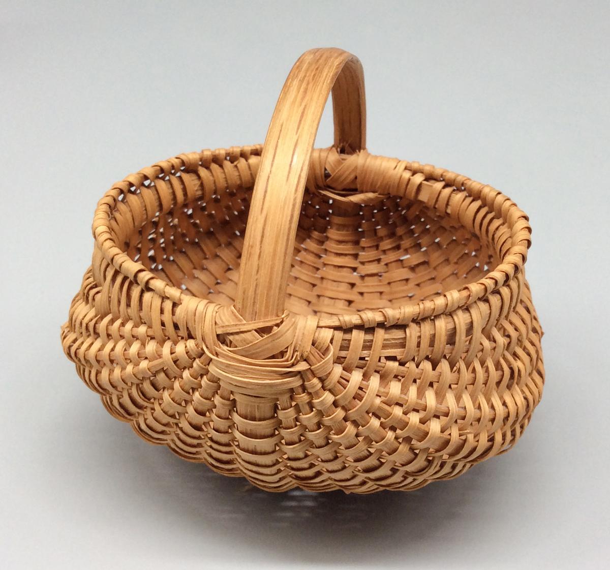 1955.0136.088 Basket, view 2