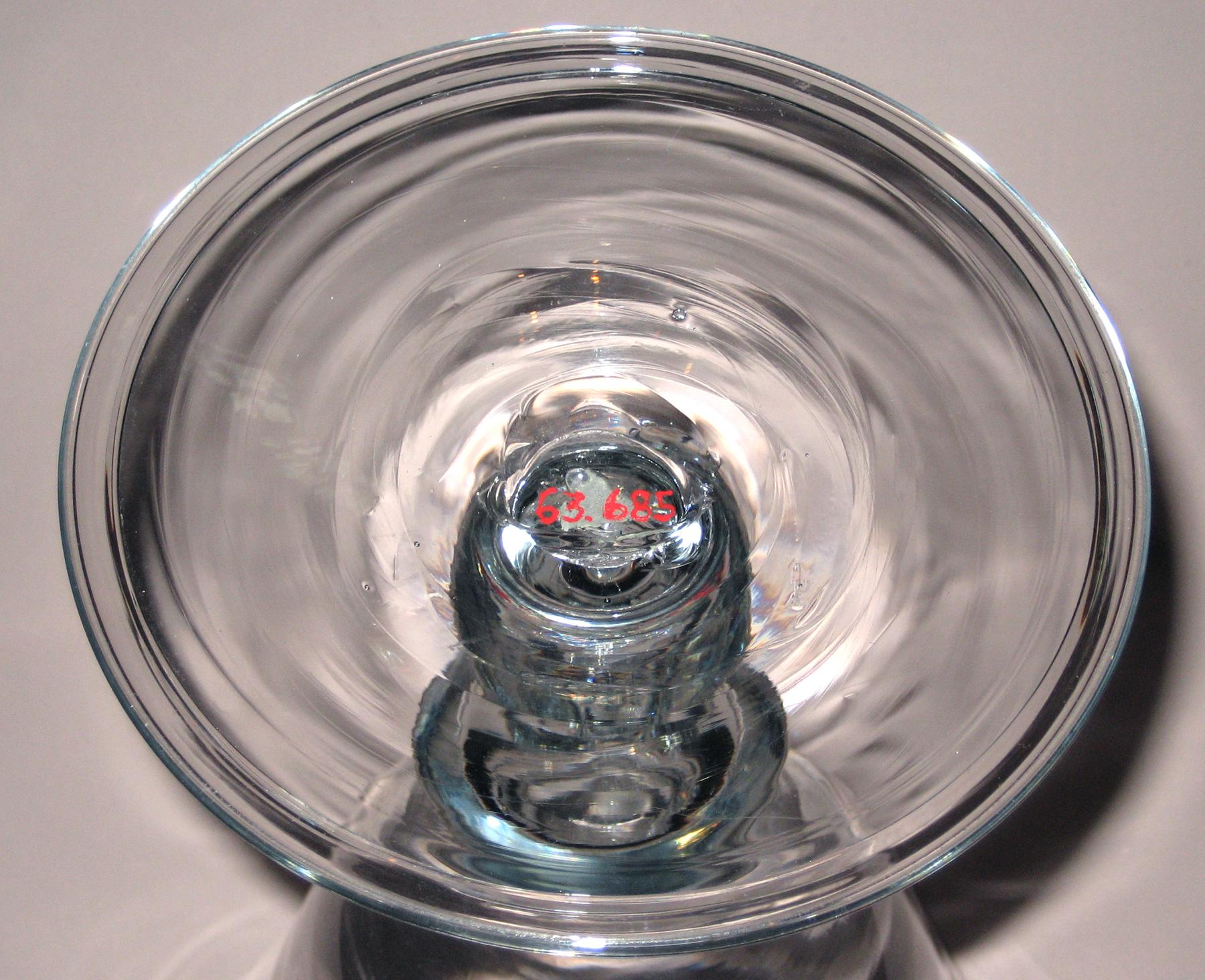 1963.0685 Oversized goblet (bottom)