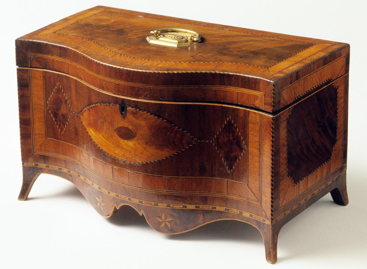 1963.0690 Tea chest
