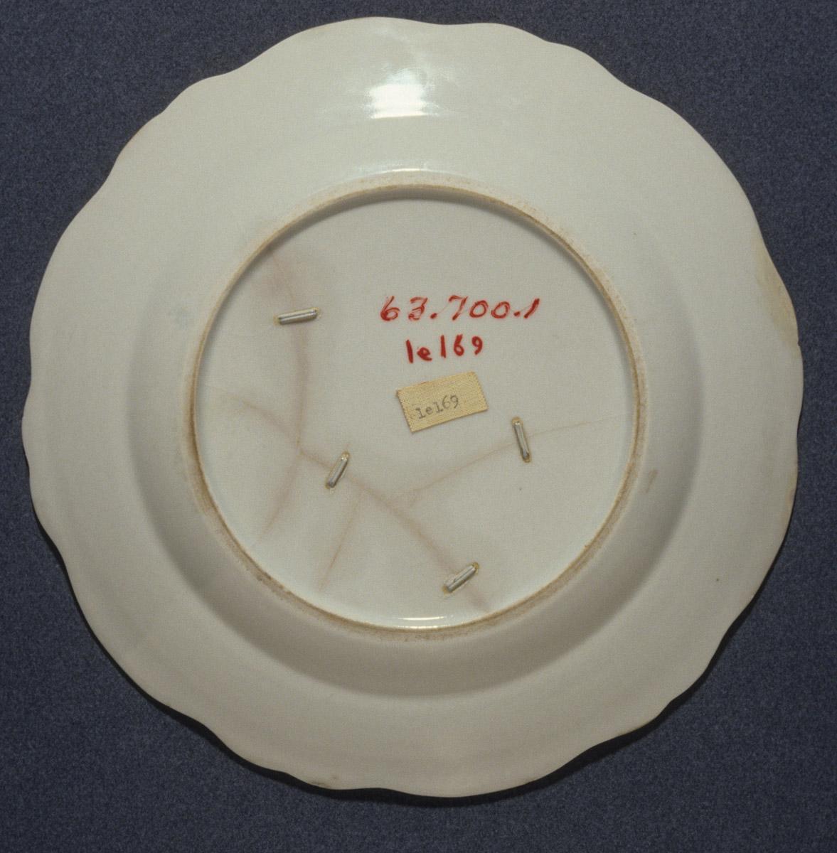 1963.0700.001 Plate, underside 2