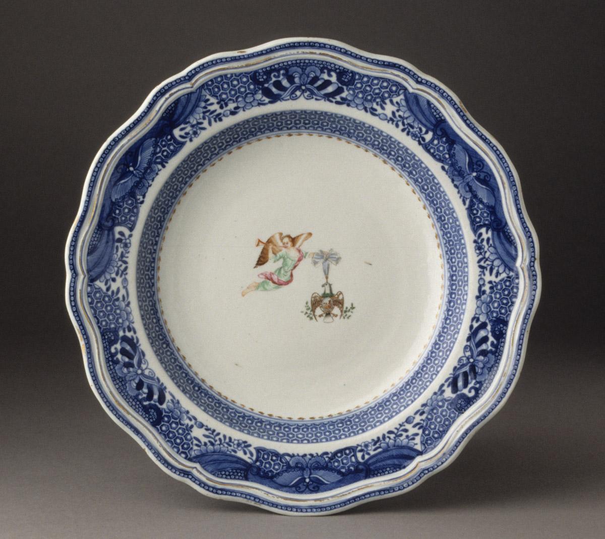 1963.0700.039 Plate or bowl, view 2