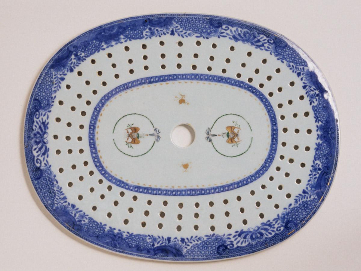 1963.0700.053 Strainer, view 2