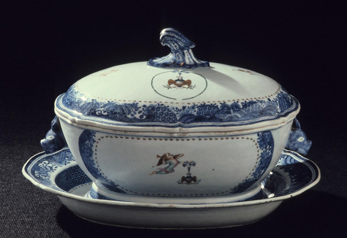 1963.0700.057 A, B, C Tureen and Tureen stand