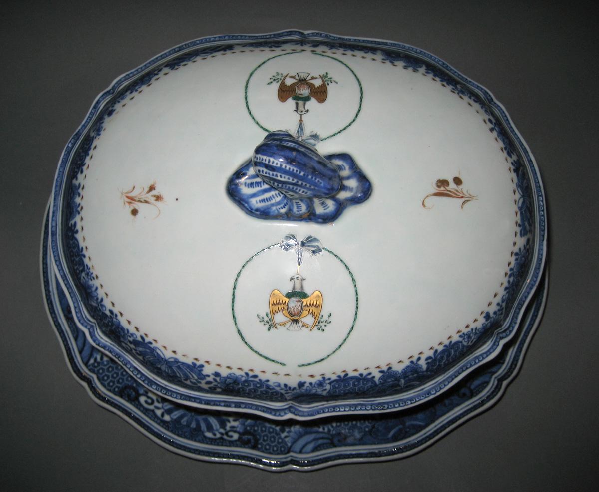 1963.0700.057 A, B, C Tureen and Stand top view
